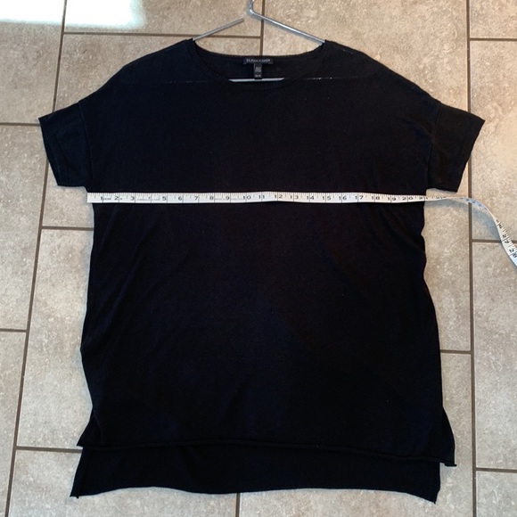 Eileen Fisher top, Washable Silk and Organic Linen, Size XS - Picture 6 of 7